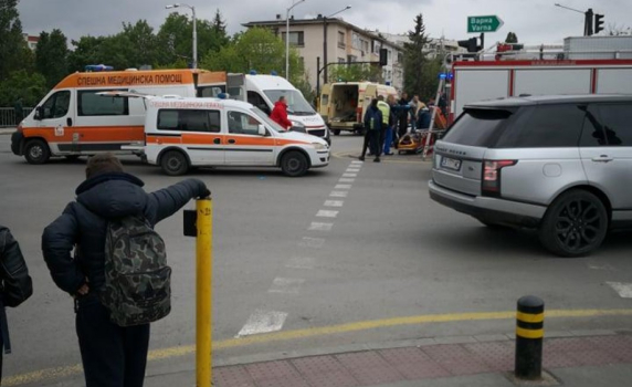 Джип блъсна четири деца в София