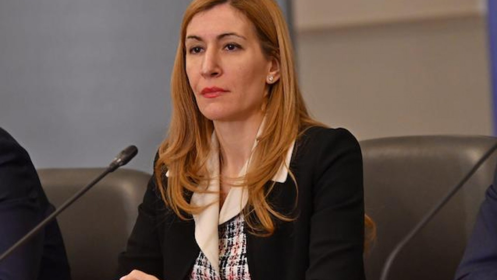 Ангелкова: Летният сезон ще стартира с много неизвестни 