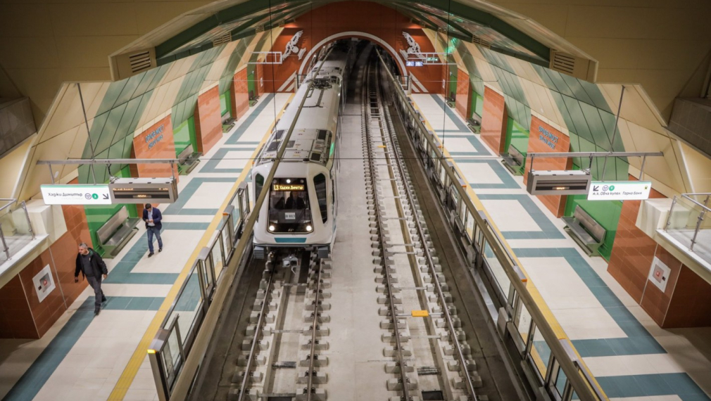 Пускат първите станции от третия лъч на метрото до края на август