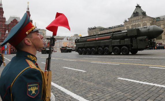 За първи път от 13 години Русия не е сред петте лидери по военни разходи 