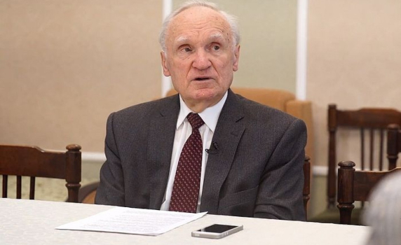 Проф. Алексей Осипов: „Съвременният човек се бори с всичко друго, но не и със себе си“