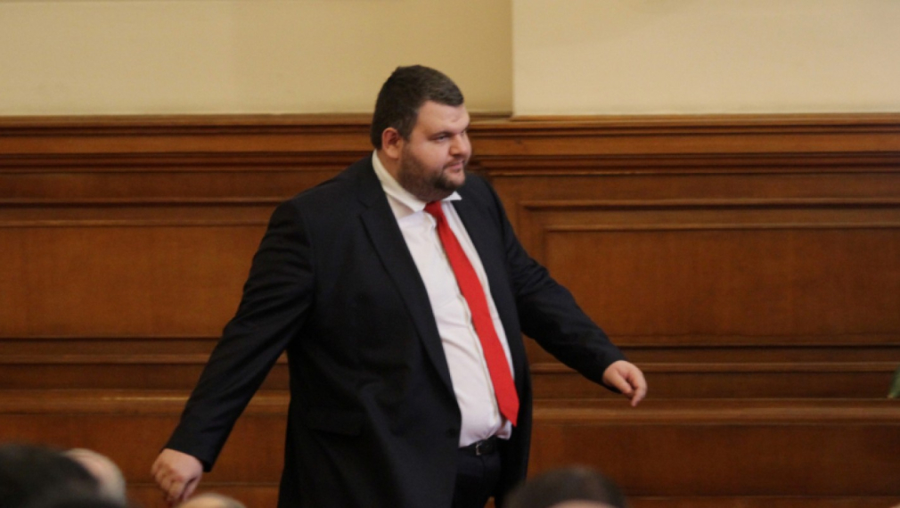 Делян Пеевски обяви, че се оттегля от активна издателска дейност