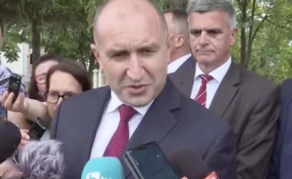 Радев: Не подкрепям рокадите! Изходът е оставка на правителството, на Гешев и предсрочни избори