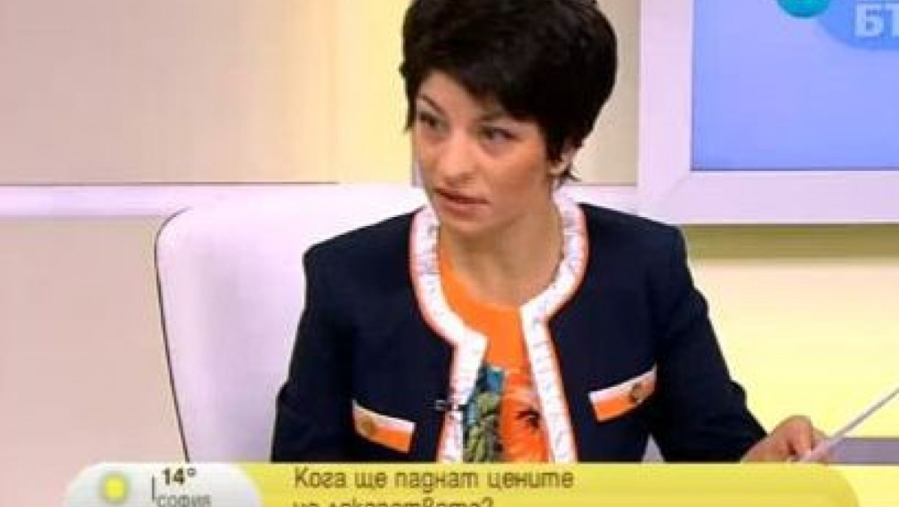 Атанасова ще настоява за по-нисък ДДС върху лекарствата 