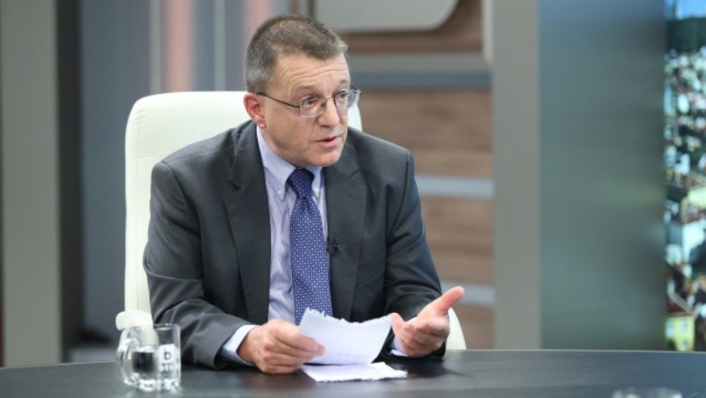 Бойко Ноев: "Грипенът", избран от комисията, е спрян от производство