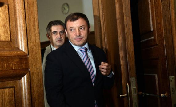 Свидетел: Алексей Петров е дал половин милион долара на сегашния ищец Георги Цветанов