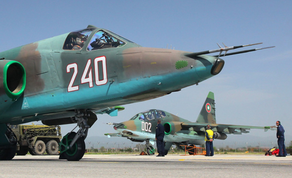БСП поиска изслушване на двама министри за ремонта на Су-25 