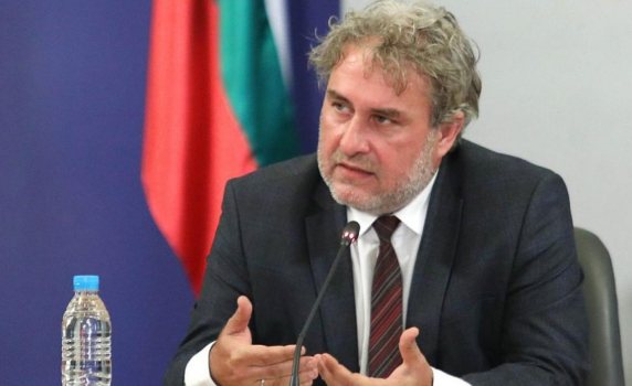  Боил Банов: Ще подкрепим с 15 млн. лева свободните творци на България
