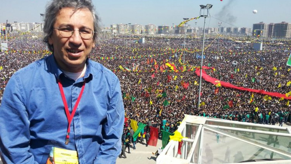  Турският журналист Джан Дюндар: Искам Ердоган да си плати