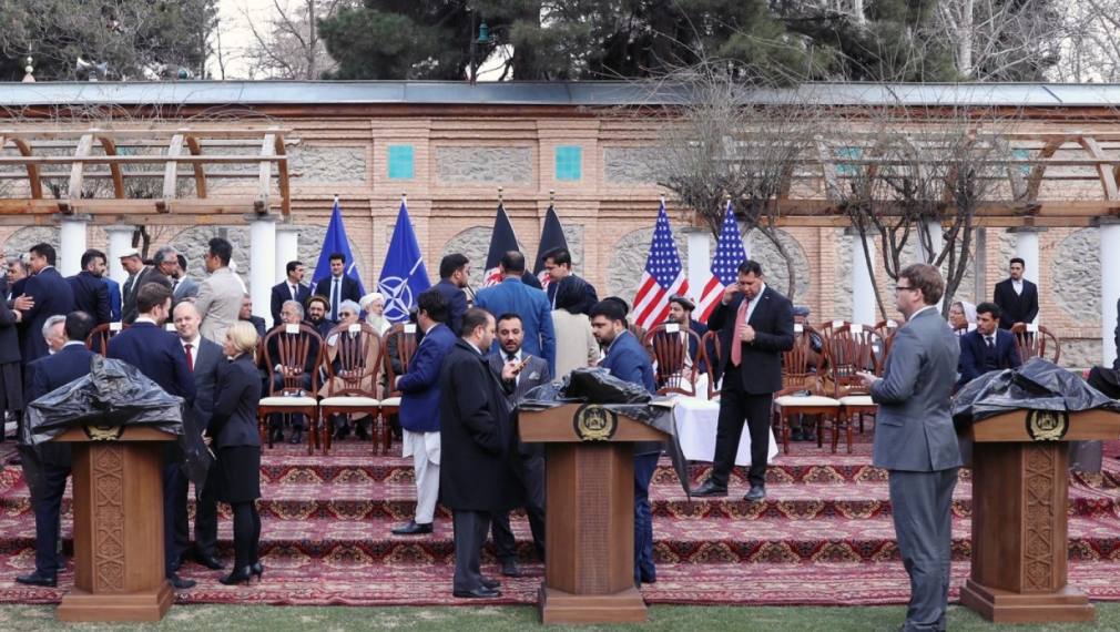 САЩ сключиха сделка с талибаните за изтегляне от Афганистан