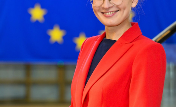 Цветелина Пенкова: Комисия по регионално развитие в ЕП одобри финансирането на газови проекти със средства от Фонда за справедлив преход