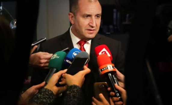 Радев: Уважавам решението на Иво Христов да се кандидатира за евродепутат