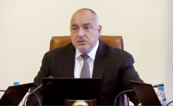 Борисов се скара на шефа на АПИ: Защо ми правите номерца? Няма да има винетки за живеещите около София! 
