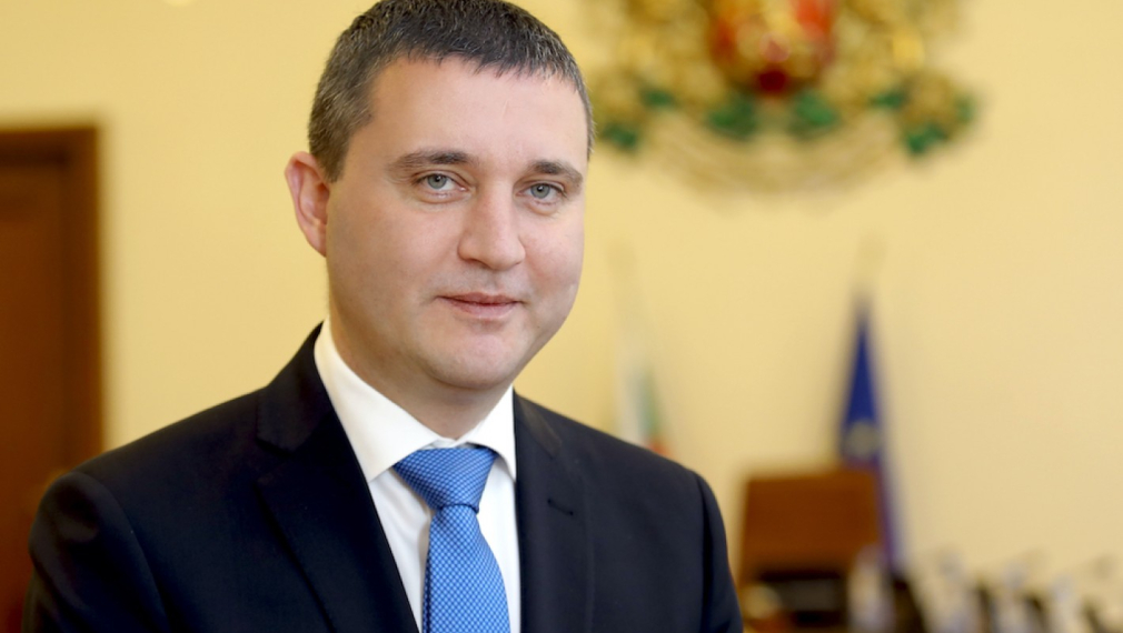 Горанов: Придобиването на акции на ПИБ не е държавна помощ
