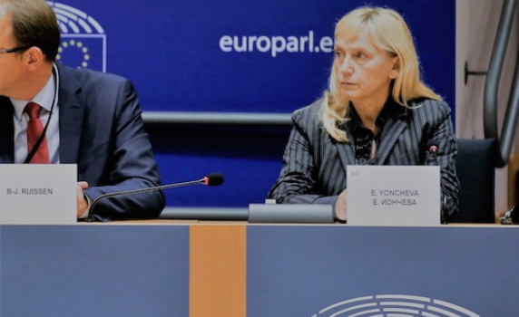 Елена Йончева: Eвропа върви след събитията в битката с коронавируса