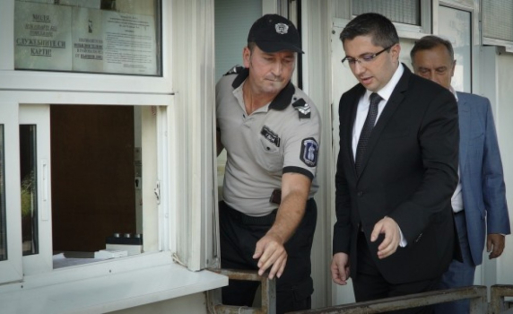 Нанков: Политическата отговорност невинаги означава оставка