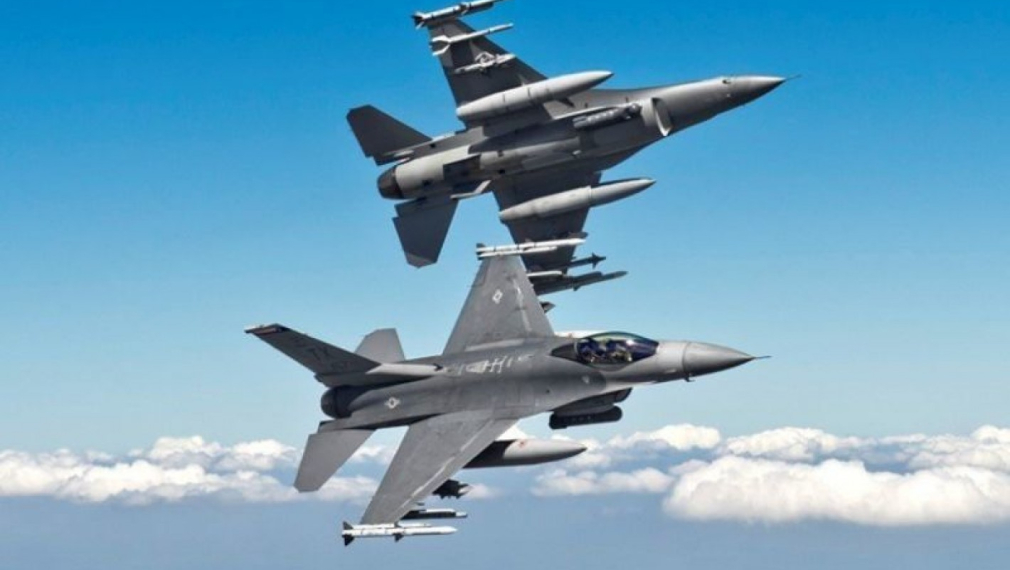 Посолството на САЩ: Офертата за F-16 вече е в МО