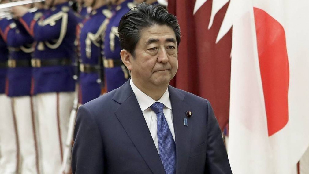 Всички японски министри подадоха оставка 