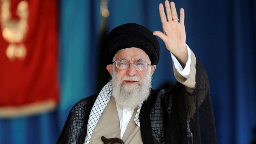  Аятолах Хаменей обеща "безмилостно отмъщение" за смъртта на ген. Солеймани