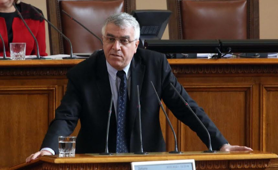 Румен Гечев: Гърция постигна по-добри резултати от уж „успешна” България