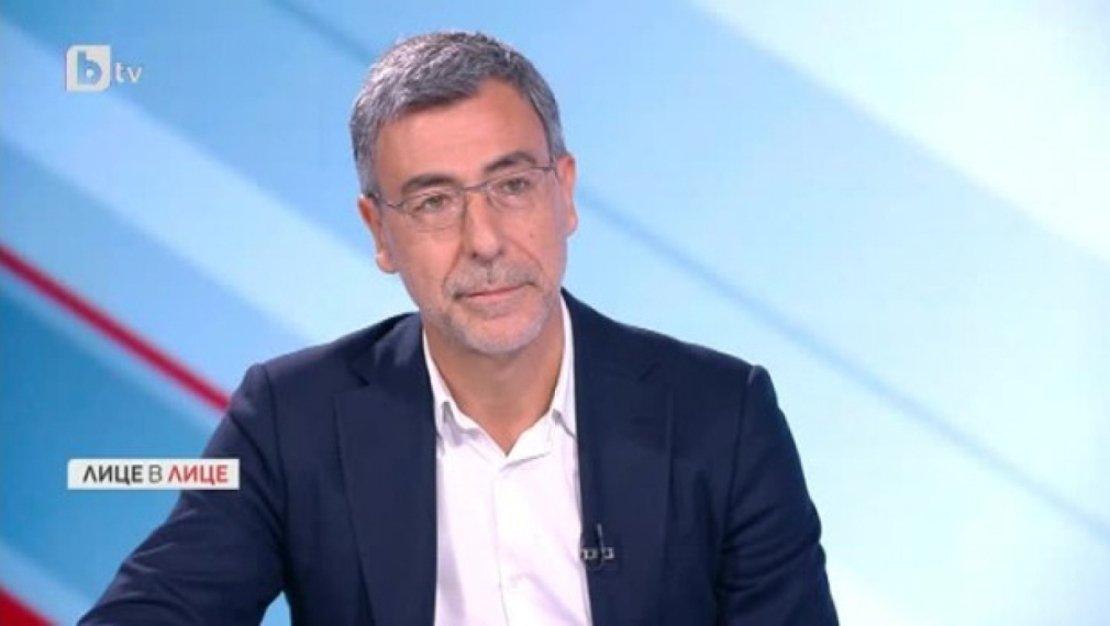 Даниел Вълчев: Нe остана багер, с който премиерът Борисов да не се е снимал