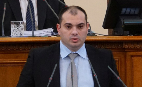 Филип Попов: Демокрацията загуби под напора на диктатурата 