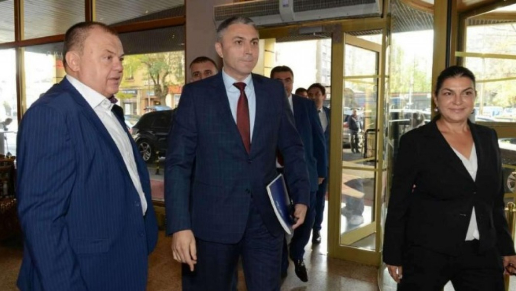 ДПС обяви поход за сваляне на правителството
