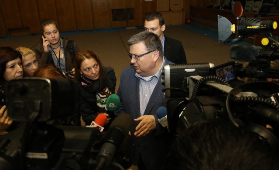 Цацаров: От Лозан Панов очаквах по-малко хленчене и много конкретни идеи