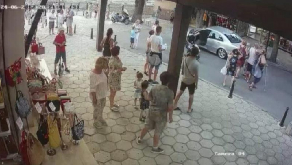 Полицията арестува мъж, нападнал незрящи туристи в Несебър