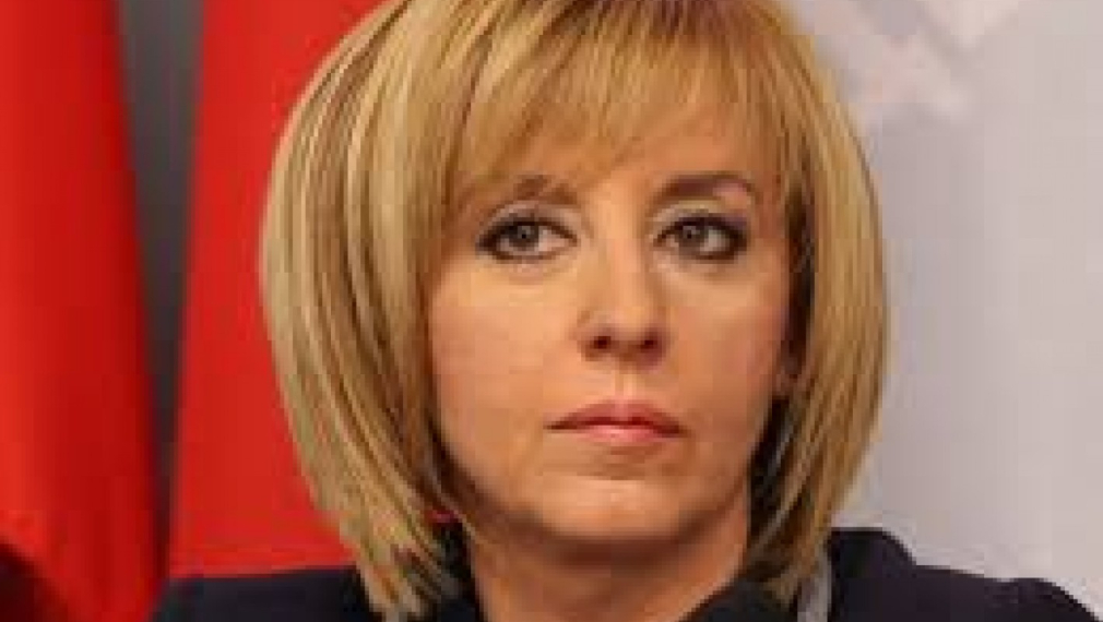 Манолова: Президентът последователно пречи на влизането в сила на новия Изборен кодекс Манолова: Президентът последователно пречи на влизането в сила на новия Изборен кодекс