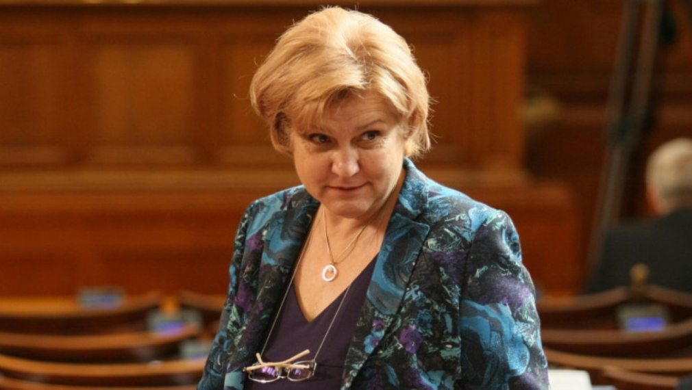 Менда Стоянова: ГЕРБ няма да участва в извънредно заседание на НС, за да не прави пиар на БСП