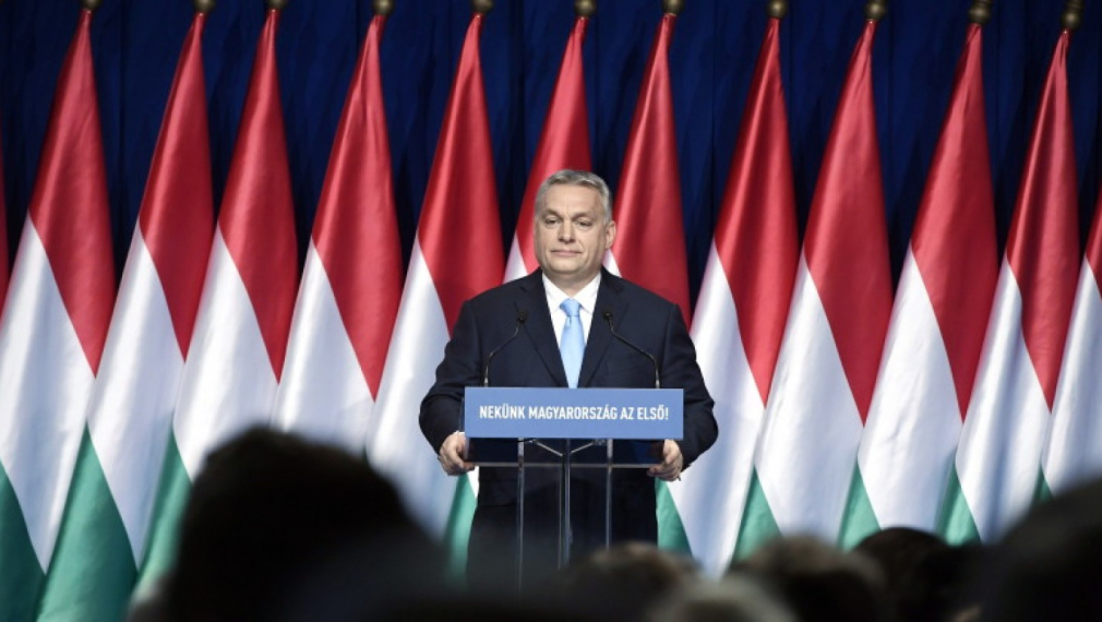 Орбан обяви, че напуска ЕНП, след като членството на партията му бе замразено