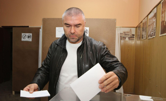 Марешки е подписал документ с невярно съдържание