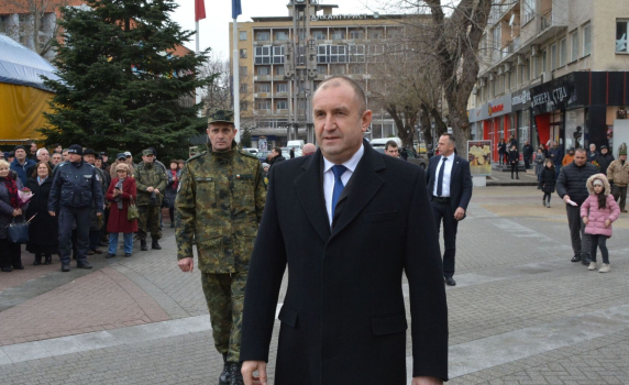 Президентът призова да се смени радикално политическата среда