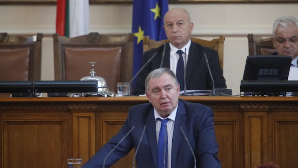 БСП пита как парите за по-високи заплати на медиците от 50 са станали 6 млн. лв.