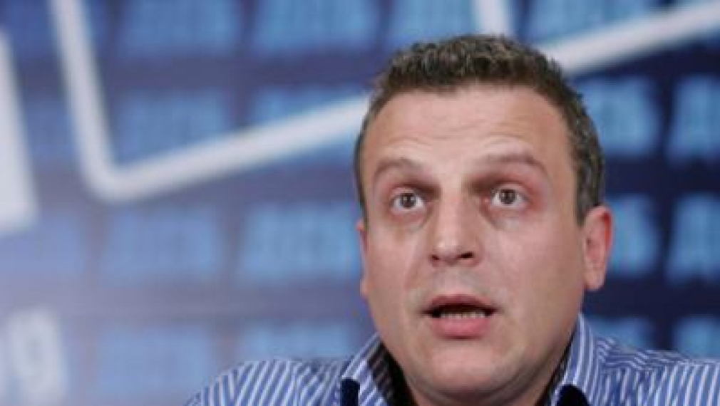 ДСБ: Подкрепяме правителството! Не искаме оставки ДСБ: Подкрепяме правителството! Не искаме оставки