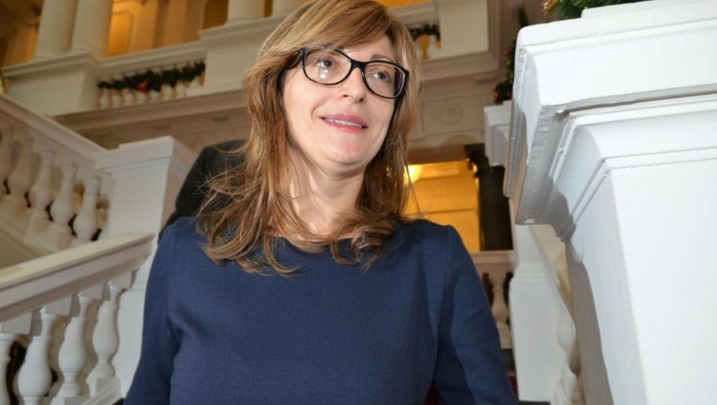 Екатерина Захариева на първа среща с шефа на НАТО