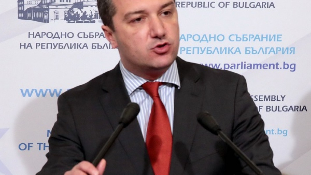 Стойнев: В ГЕРБ има проблем - Борисов иска оставки, Цветанов не дава