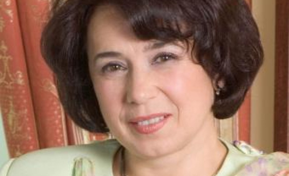 Прокуратурата проверява скандална сделка на Масларова