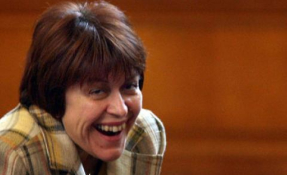 Дончева: Ситиуацията в БСП изключва смяна на лидера