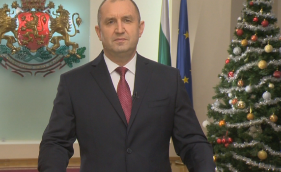 Румен Радев: Достъпът до вода и въздух се превръща във въпрос на оцеляване