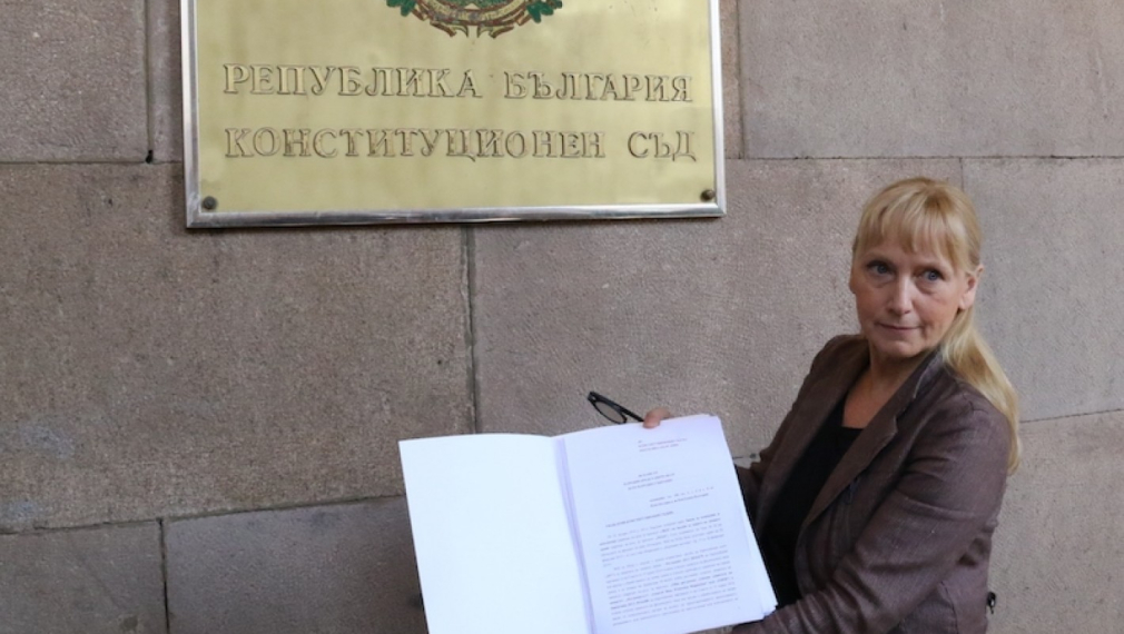 Елена Йончева: Ако не бяха журналистите, нямаше да знаем за апартаментите на Цветанов