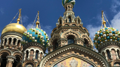 Мизерия, мракобесие, потисничество и... Путин. Москва и Санкт Петербург в снимки