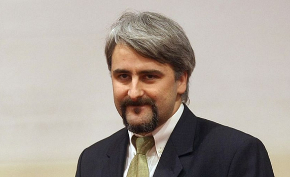 Александър Кашъмов: С "най-добри чувства" направиха Закон за защита от медиите