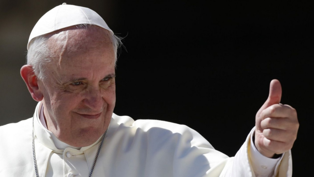 Католически духовници и богослови: Папата разпространява ерес