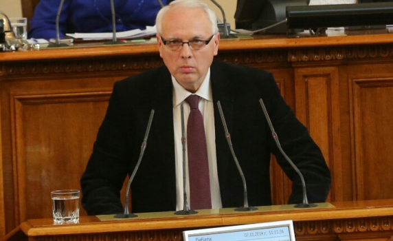 Енчев сезира прокуратурата за незаконно обрязване на деца