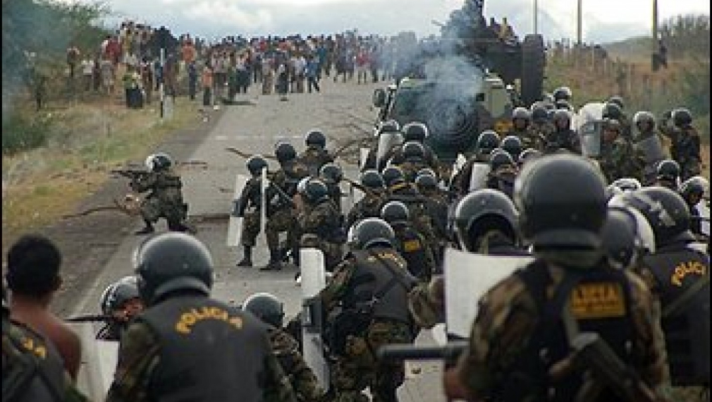 Гражданска война в Перу, най-малко 50 загинали