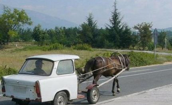 Желязната завеса падна, трабантът оцеля