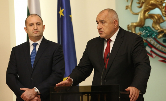 Пандемия от глупост се изправи срещу истинската смърт