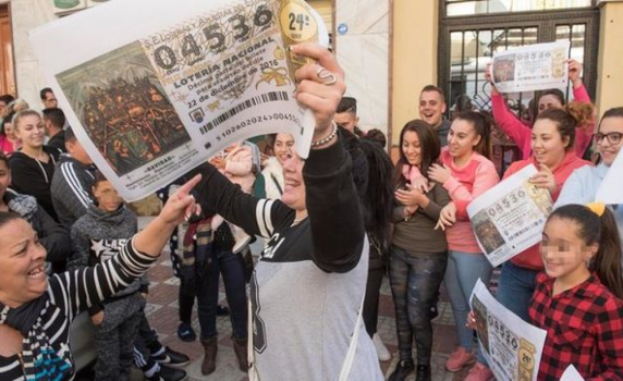 Комунисти спечелиха 56 милиона от лотария в Испания 